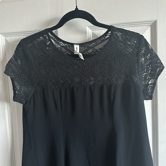 BETHANY MOTA size medium black mini dress with lace embellishments top w, lining - Picture 2 of 13